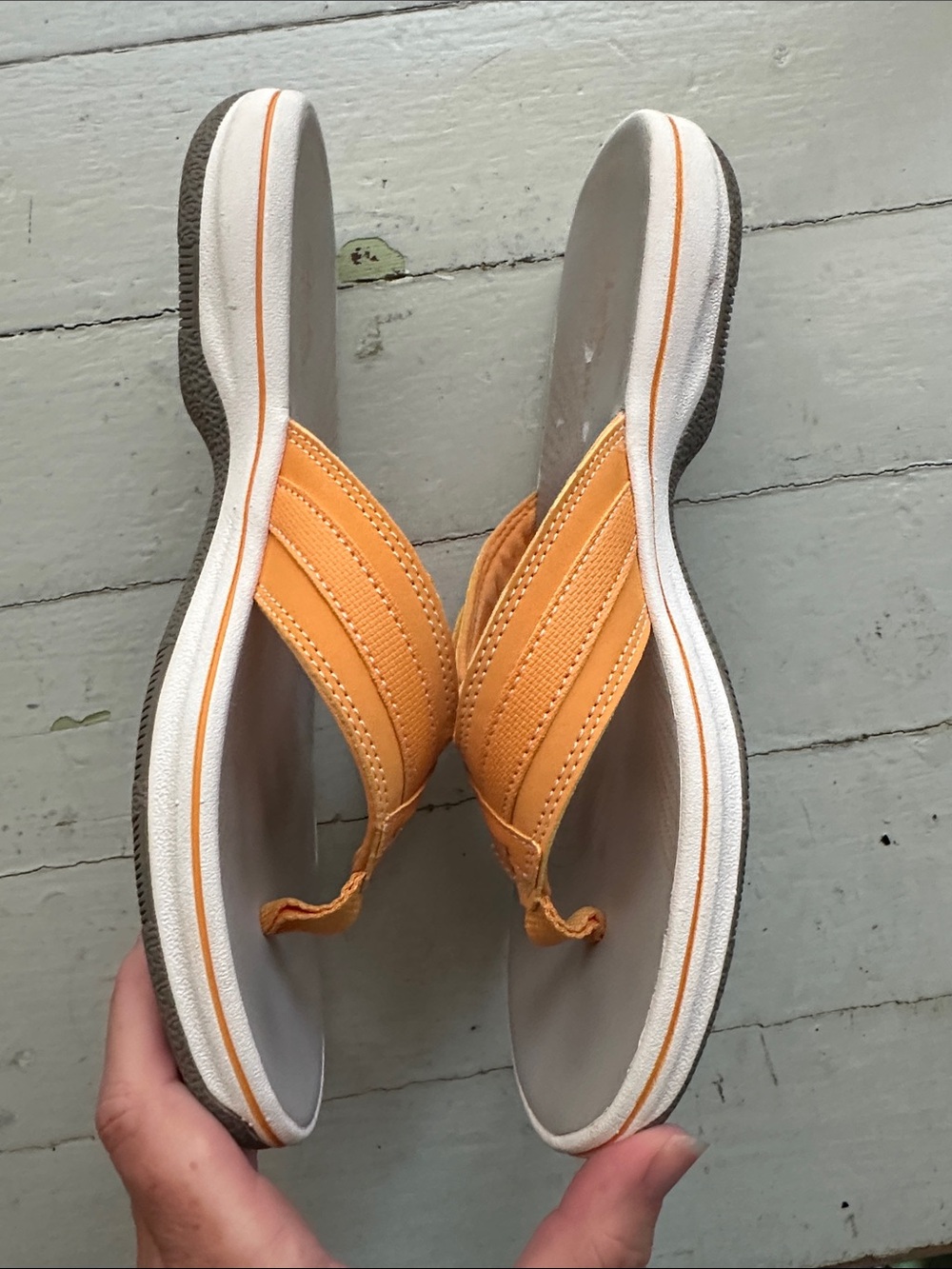 Clarks mustard yellow Thong Sandals with Cushioned Footbed - Picture 5 of 9
